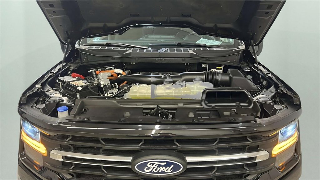 Used 2024 Ford F150 XLT w/ Mobile Office Package image 27