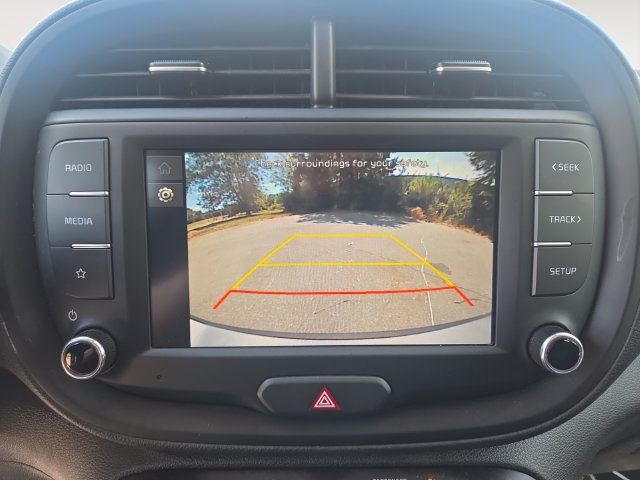 Used 2025 Kia Soul LX w/ LX Technology Package FWD image 23