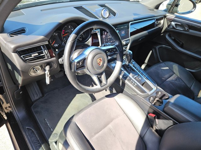 Used 2019 Porsche Macan AWD/4WD image 10