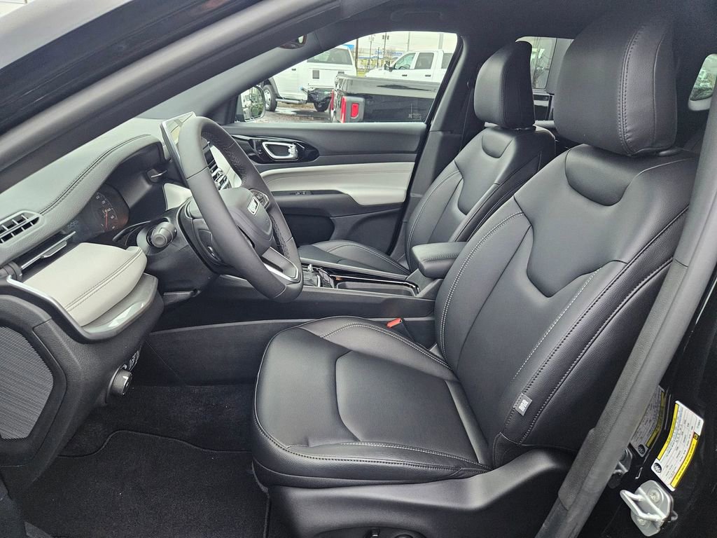 Certified 2026 Jeep Compass Limited image 14