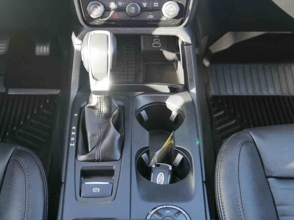 Used 2025 Ford Ranger Lariat w/ FX4 Off-Road Package image 8