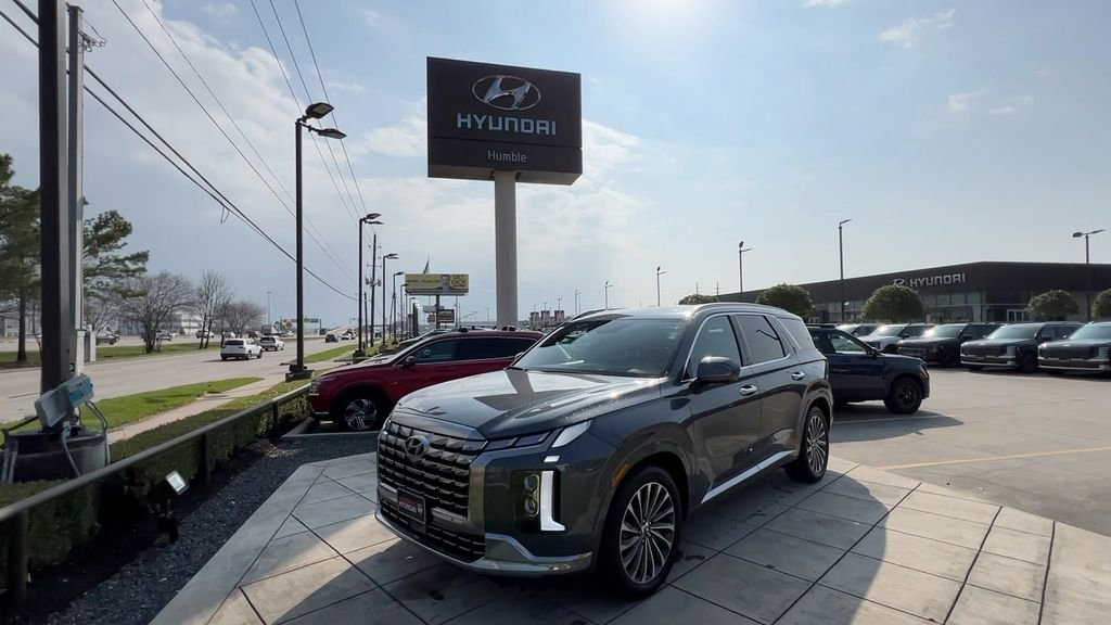 Used 2024 Hyundai Palisade Calligraphy image 9