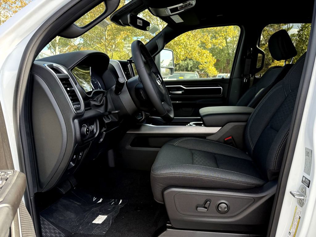 New 2026 RAM 1500 Big Horn AWD/4WD image 12