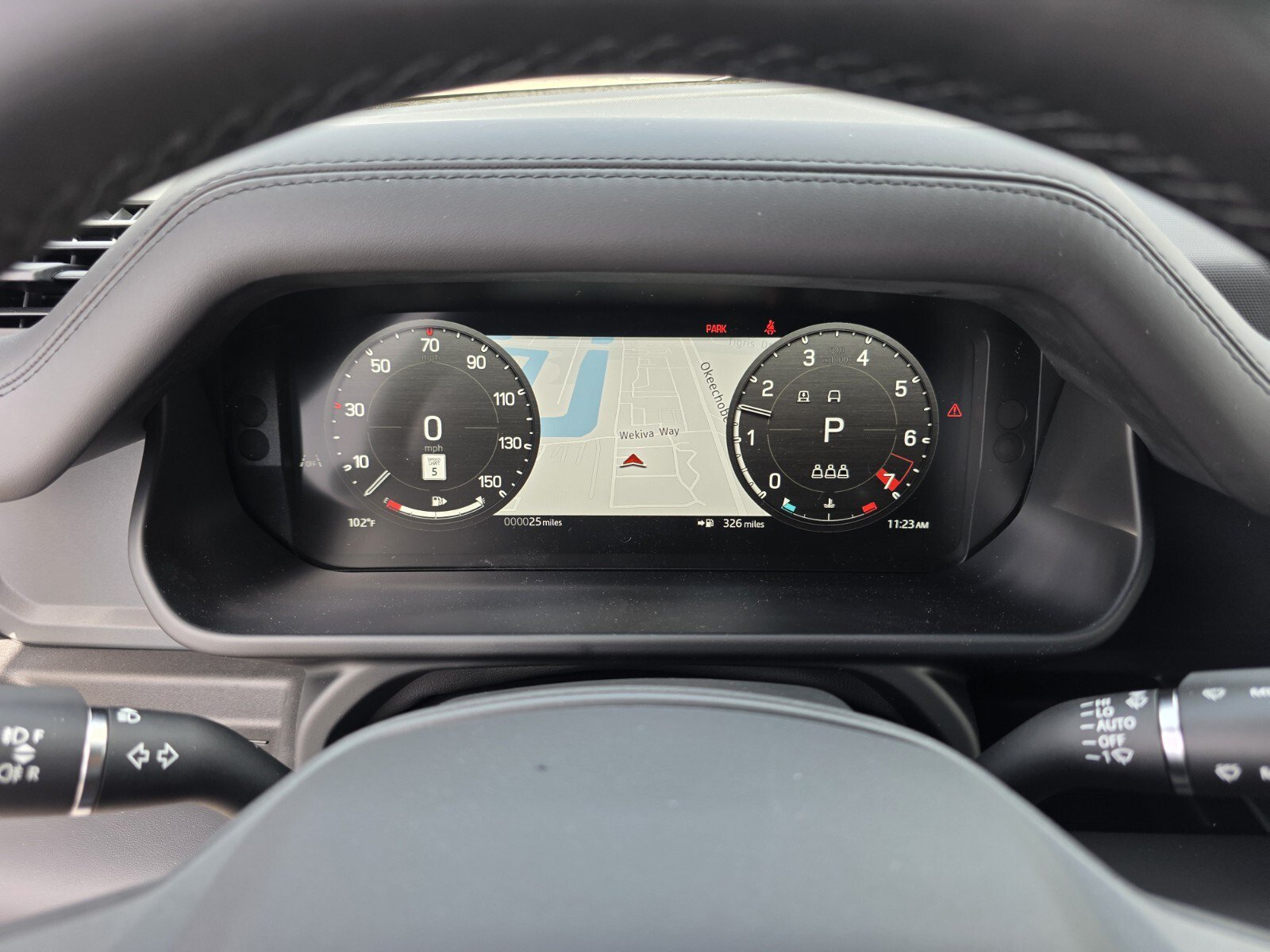 New 2026 Land Rover Defender 90 X-Dynamic SE AWD/4WD image 16