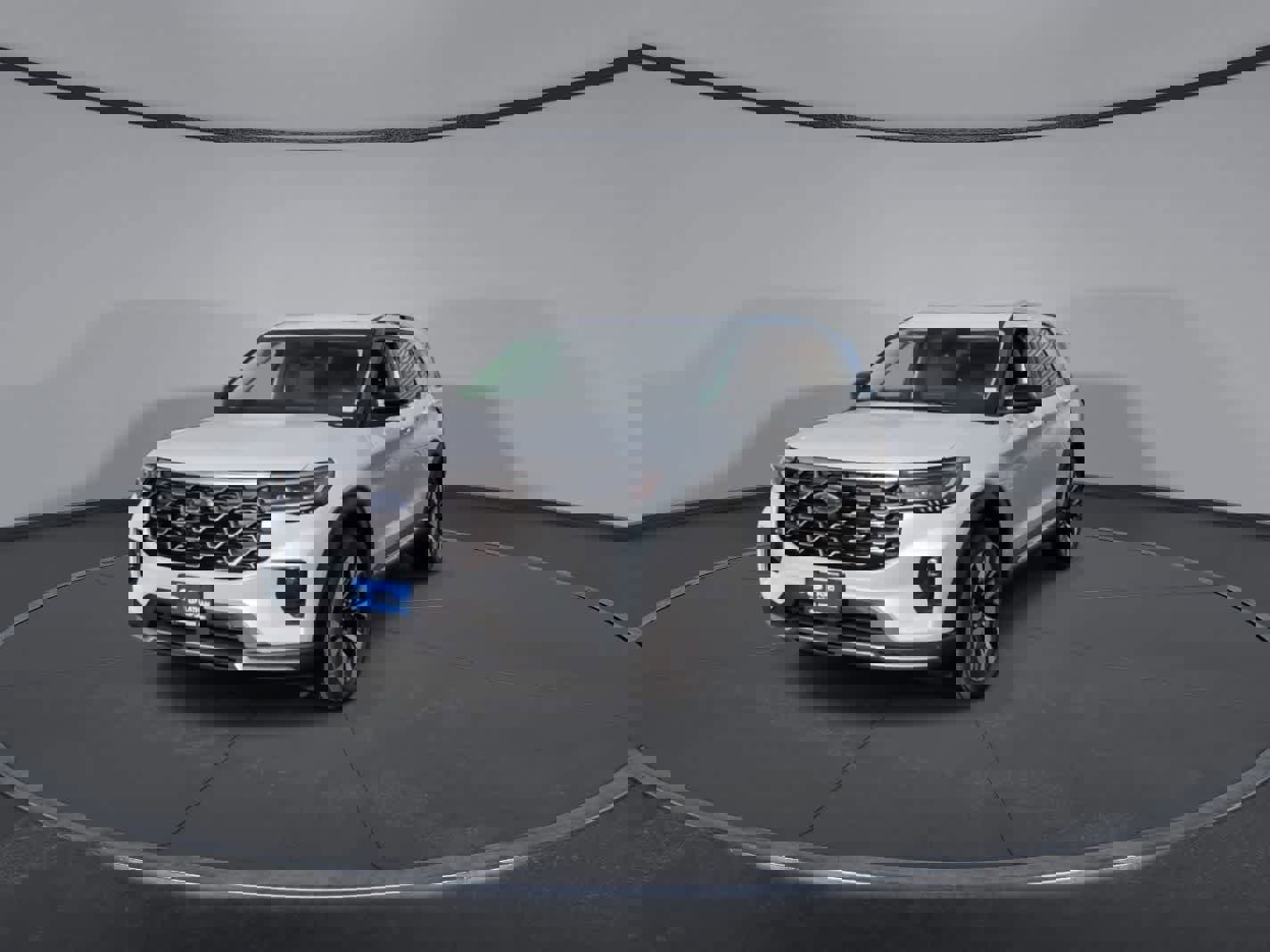 Used 2026 Ford Explorer Platinum w/ LUX Leather Package image 3