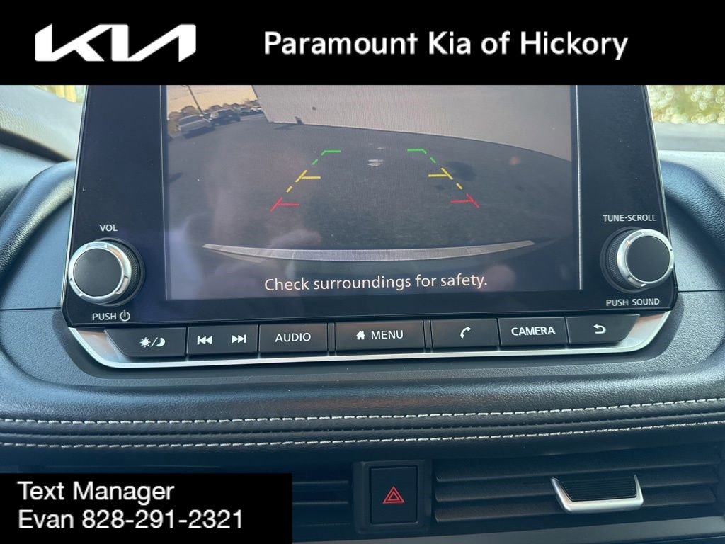 Used 2023 Nissan Rogue SV w/ SV Premium B Package image 23