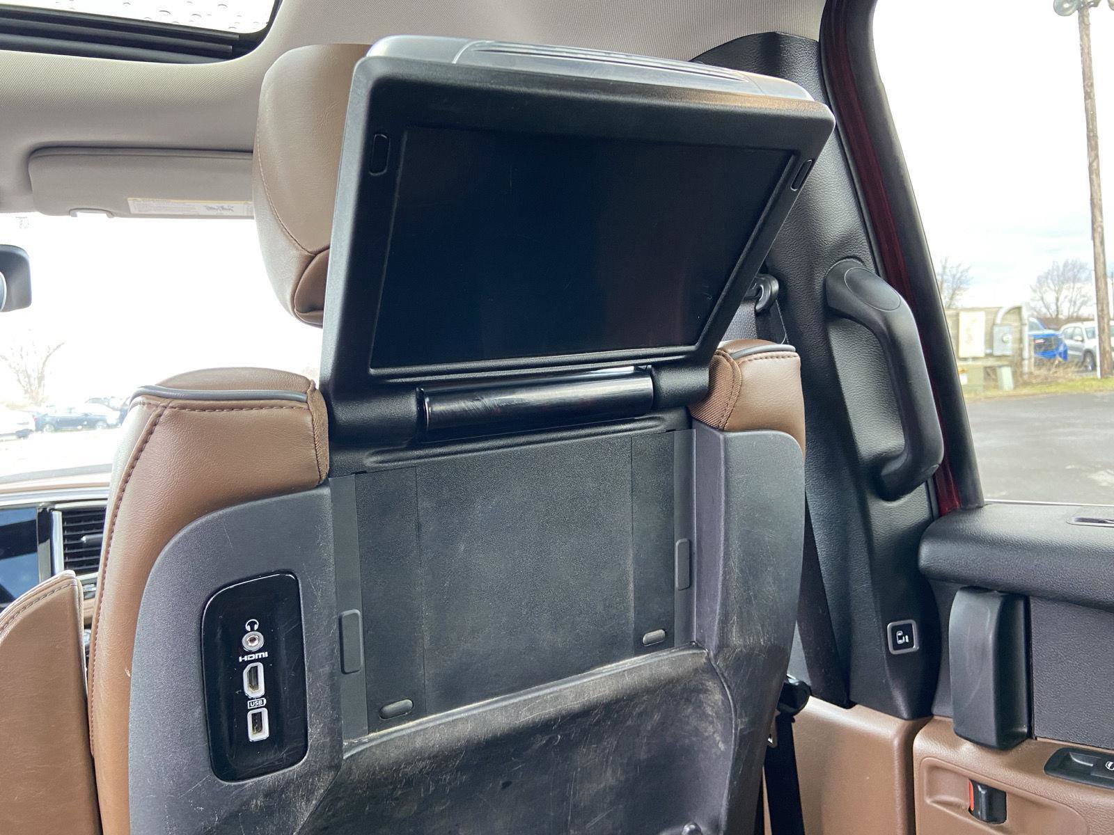 Used 2019 Chrysler Pacifica Limited w/ Advanced Safetytec Group image 26