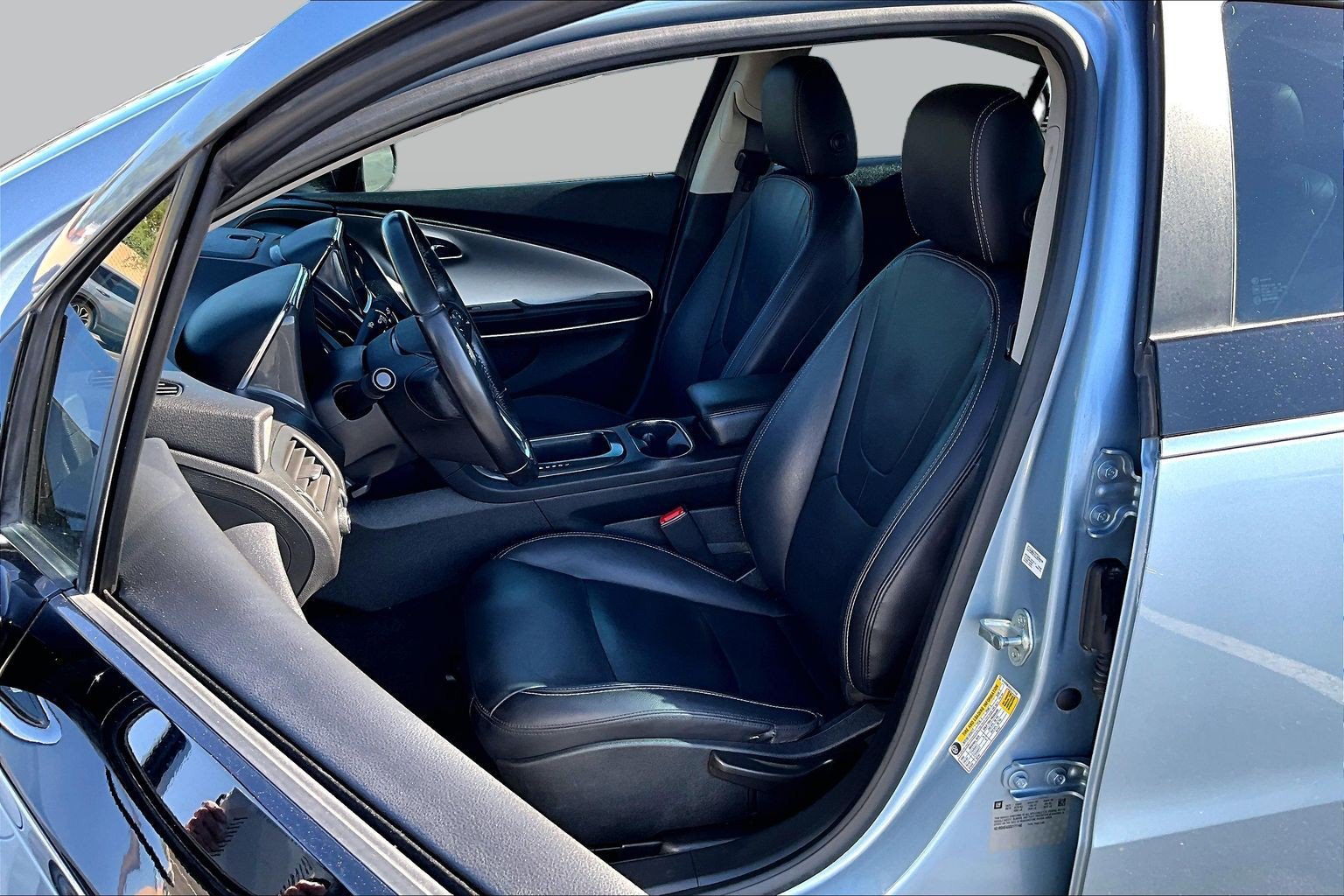 Used 2014 Chevrolet Volt Premium w/ Premium Trim Package FWD image 25