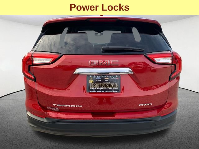 Used 2024 GMC Terrain SLE image 12