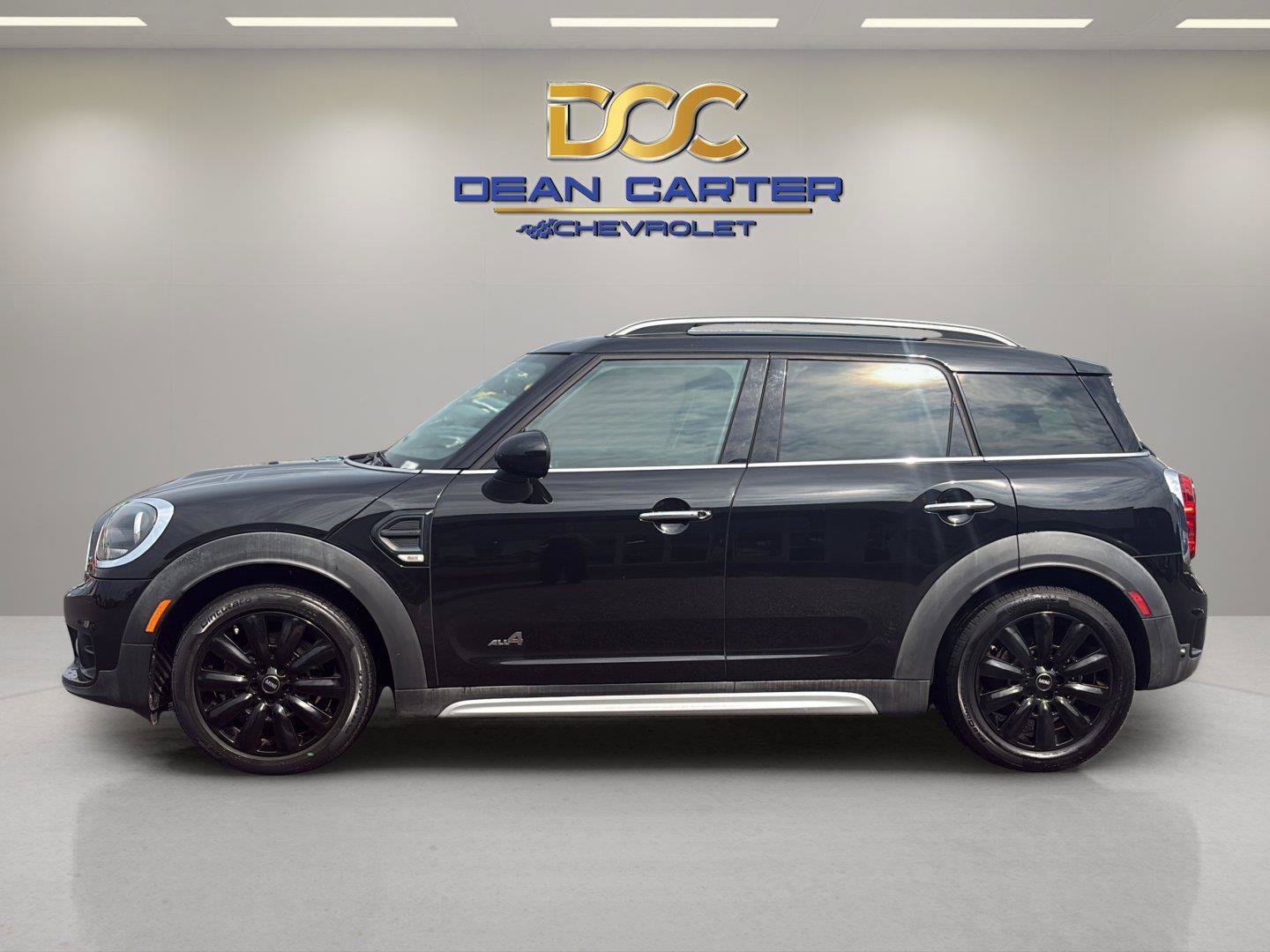 Used 2017 MINI Cooper Countryman ALL4 AWD/4WD image 2