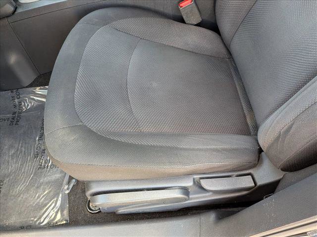 Used 2011 Nissan Rogue S AWD/4WD image 11
