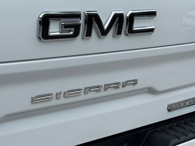 Used 2022 GMC Sierra 1500 Elevation w/ Preferred Package RWD image 10