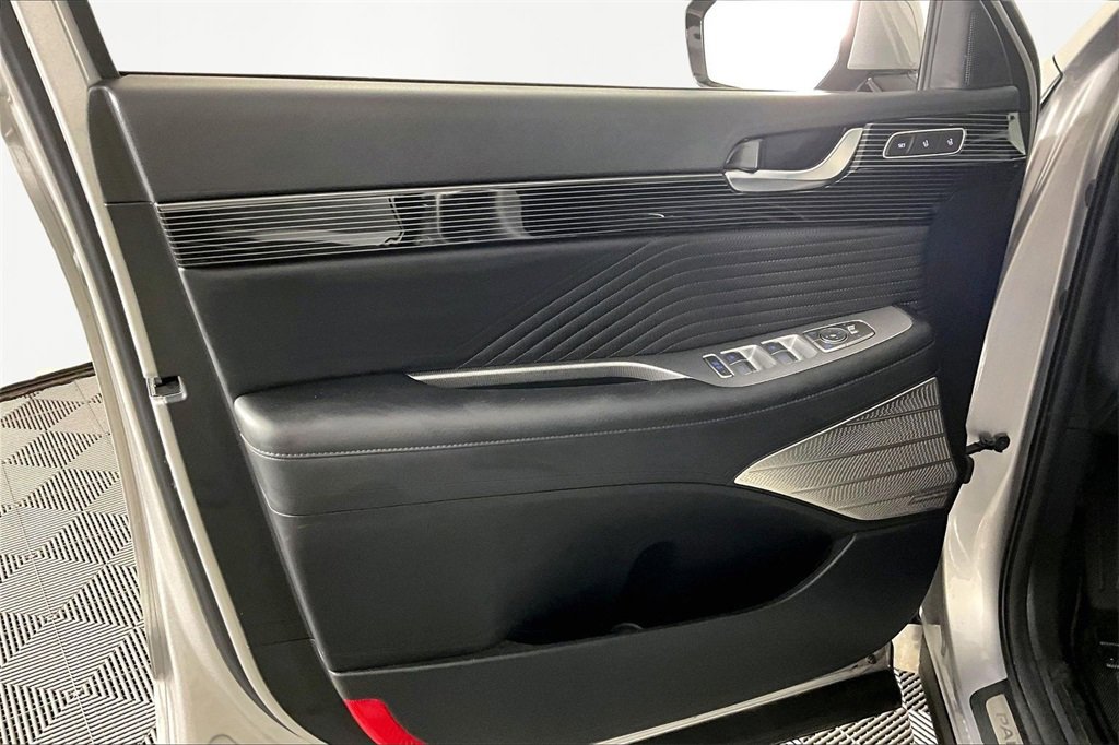 Used 2024 Hyundai Palisade Calligraphy image 19