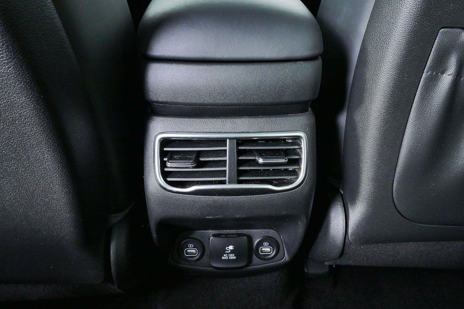 Used 2023 Hyundai Santa Fe Calligraphy AWD/4WD image 24