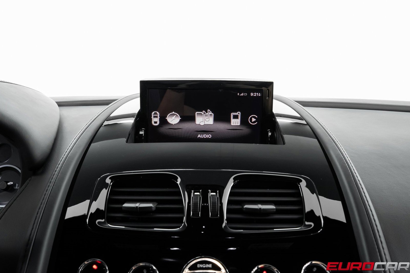 Used 2017 Aston Martin V12 Vantage S image 30