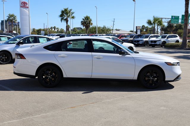 New 2025 Honda Accord SE image 4