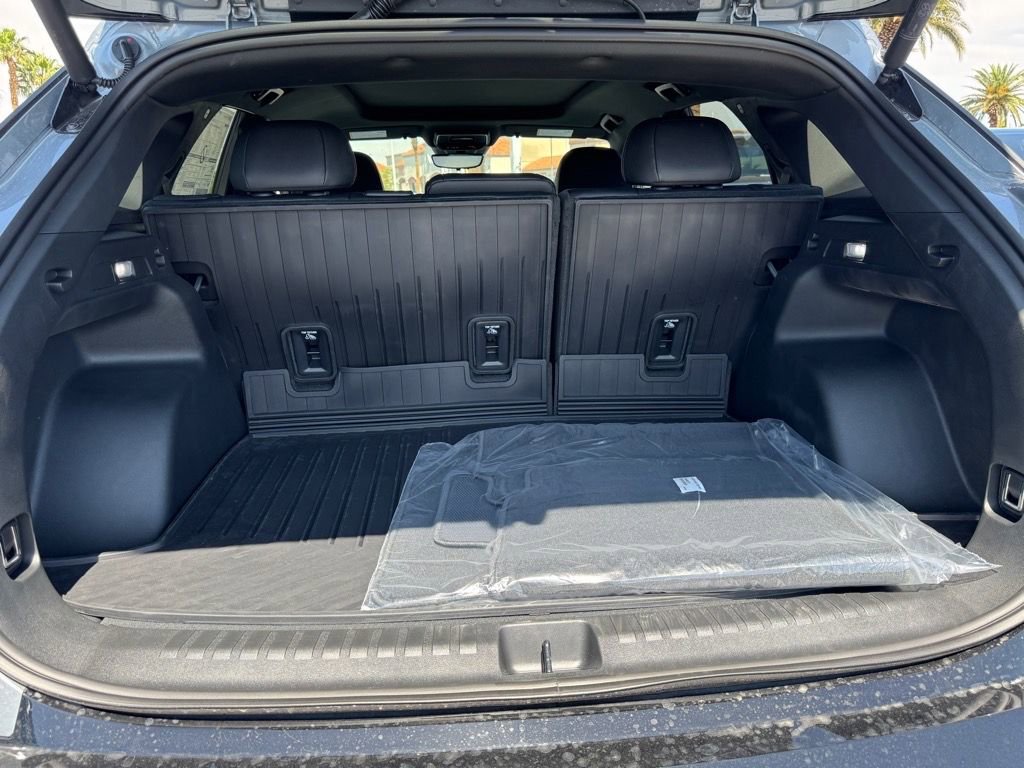 New 2025 Chevrolet Blazer EV RS image 9