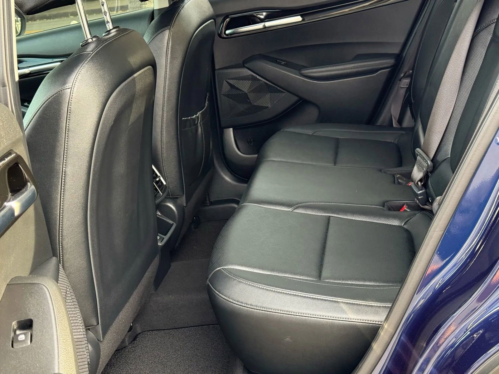 Used 2024 Kia Seltos EX image 16