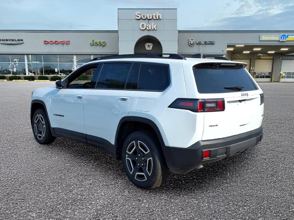 New 2026 Jeep Cherokee Laredo AWD/4WD image 2