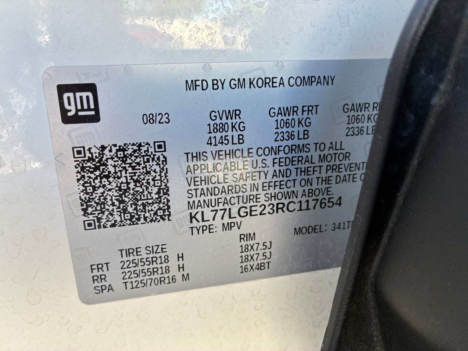 Used 2024 Chevrolet Trax RS FWD image 34