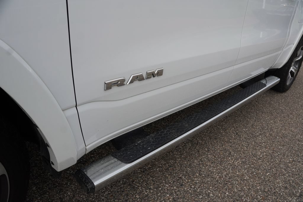 Used 2021 RAM 1500 Laramie AWD/4WD image 14