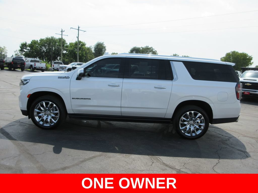Used 2021 Chevrolet Suburban High Country w/ Premium Package 2 AWD/4WD image 10