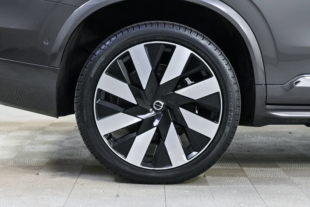 Certified 2024 Volvo XC90 T8 Ultimate AWD/4WD image 43
