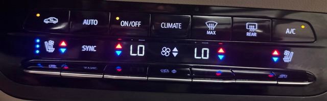 Used 2023 Buick Envision Avenir FWD image 42