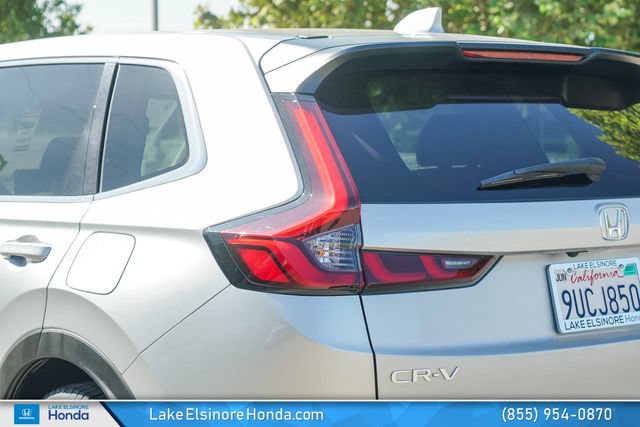 Used 2025 Honda CR-V LX image 12