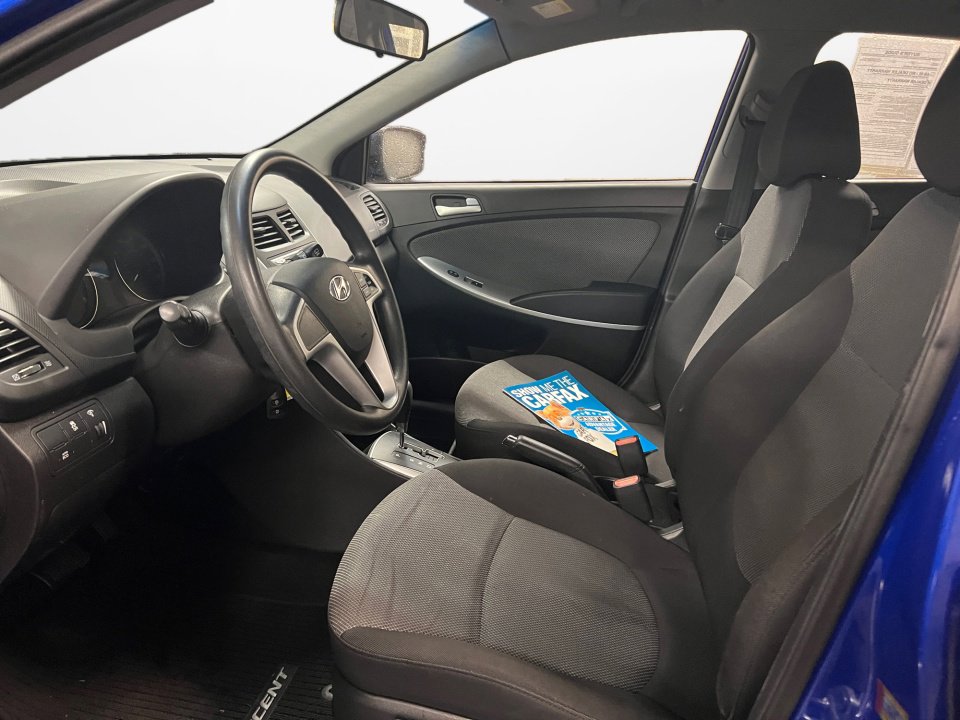 Used 2013 Hyundai Accent GS image 11