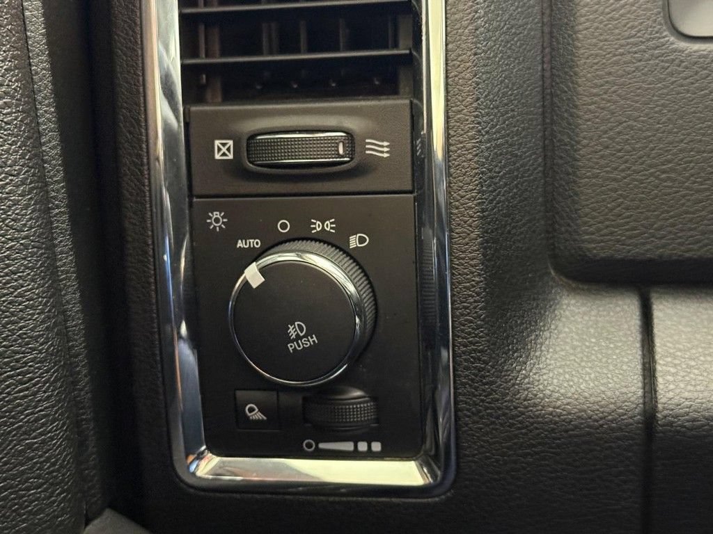 Used 2018 RAM 1500 Laramie w/ Protection Group AWD/4WD image 29