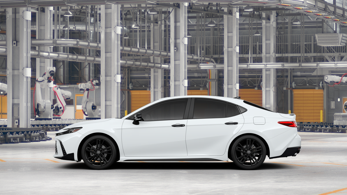 New 2026 Toyota Camry Hybrid w/ Multimedia Upgrade Package FWD image 4