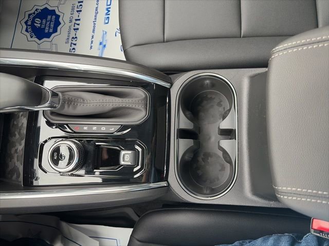 New 2026 GMC Canyon Elevation w/ Convenience Package image 24