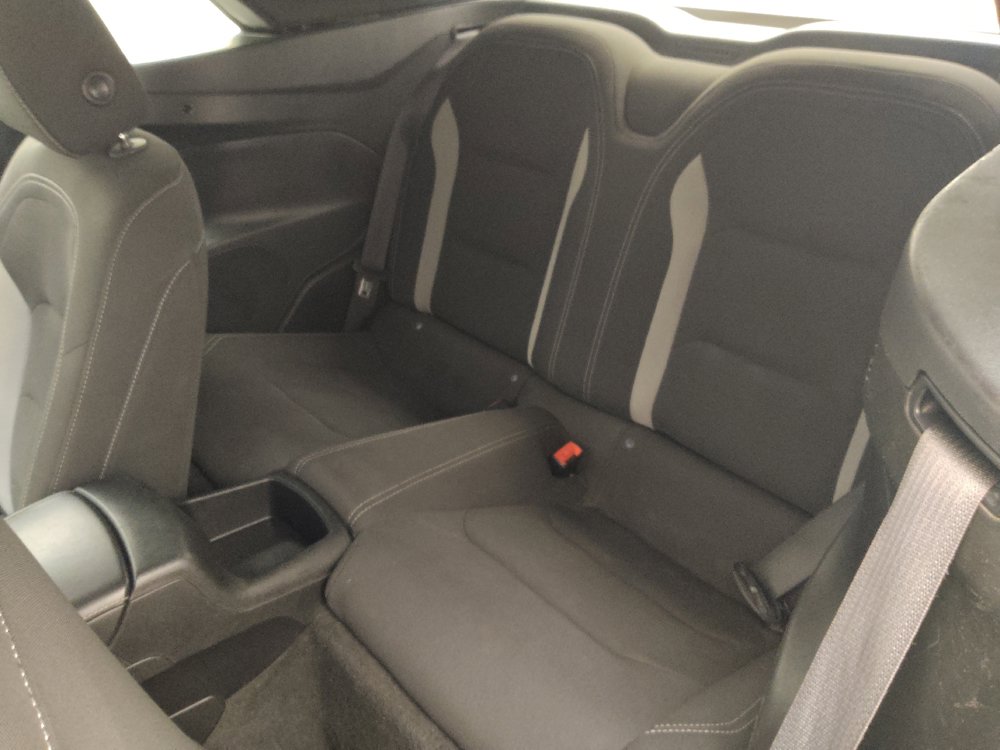 Used 2020 Chevrolet Camaro LT RWD image 18