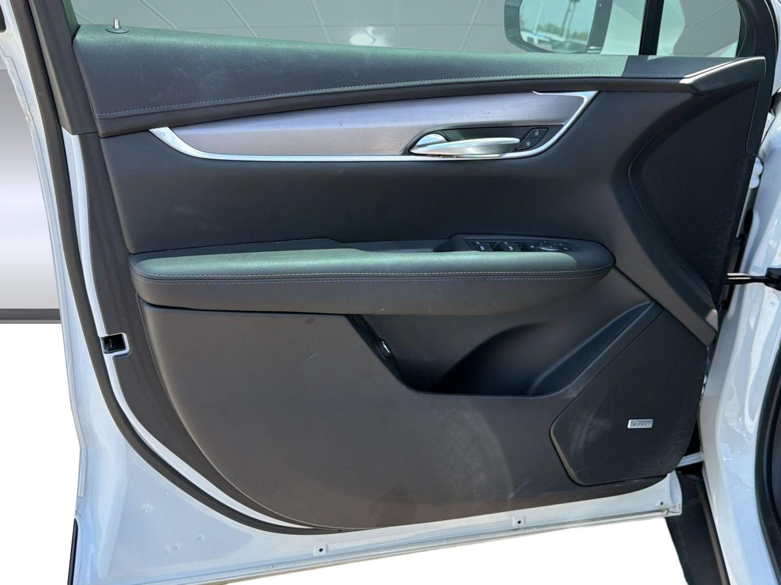 Used 2023 Cadillac XT5 Luxury FWD image 14