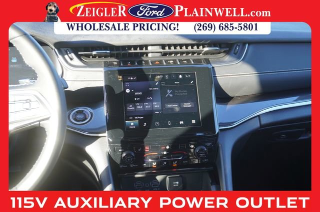 Used 2023 Jeep Grand Cherokee L Laredo w/ Luxury Tech Group I image 17