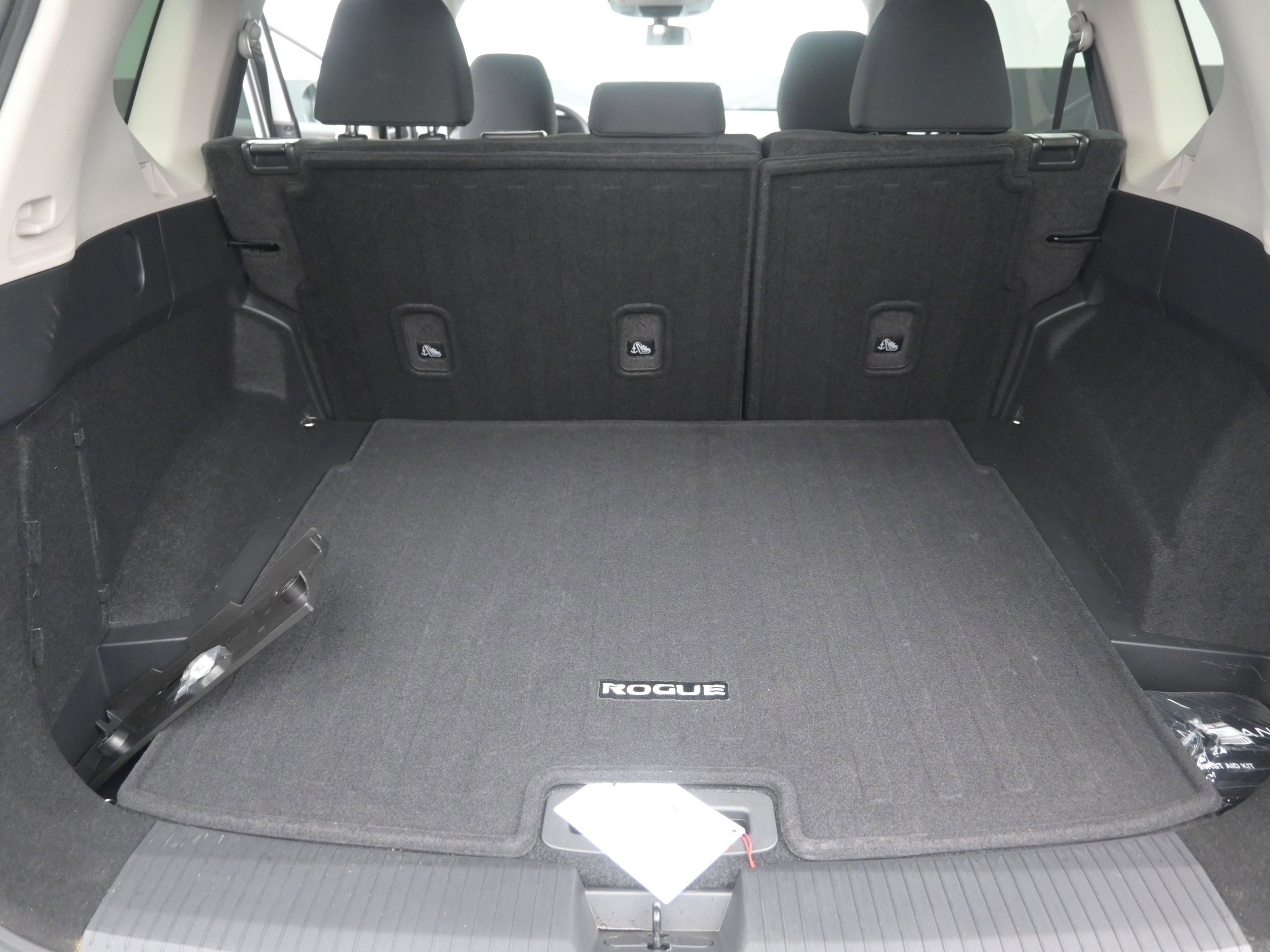 Certified 2025 Nissan Rogue S image 18