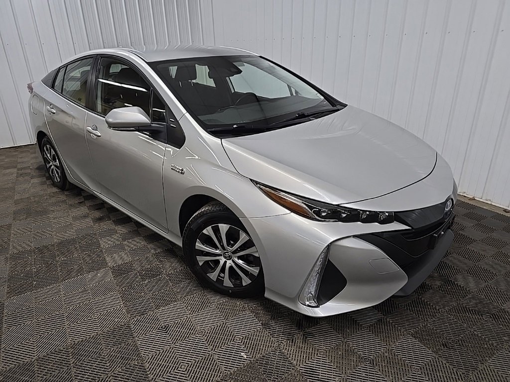 Used 2022 Toyota Prius Prime XLE image 7