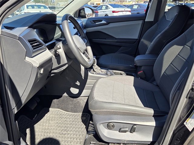 Used 2024 Volkswagen Taos SE image 5