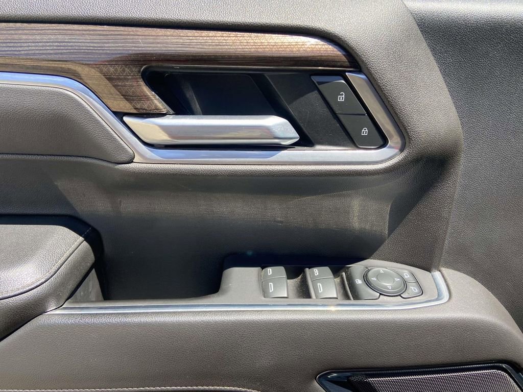 Used 2022 Chevrolet Silverado 1500 LT RWD image 16