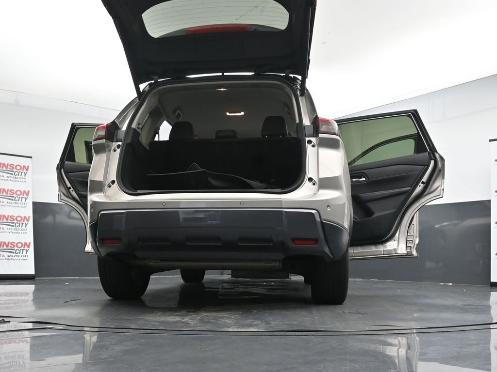 Used 2024 Nissan Rogue SL image 44