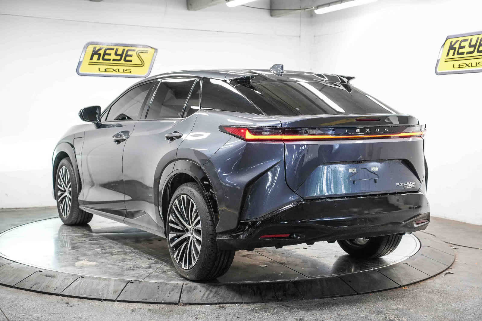 Used 2023 Lexus RZ 450e Premium w/ Accessory Package (Z1) AWD/4WD image 2