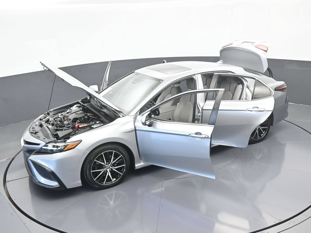 Used 2021 Toyota Camry SE w/ Cold Weather Package AWD/4WD image 61
