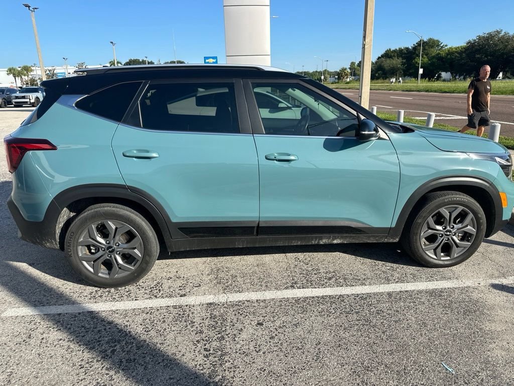 Used 2024 Kia Seltos S AWD/4WD image 4