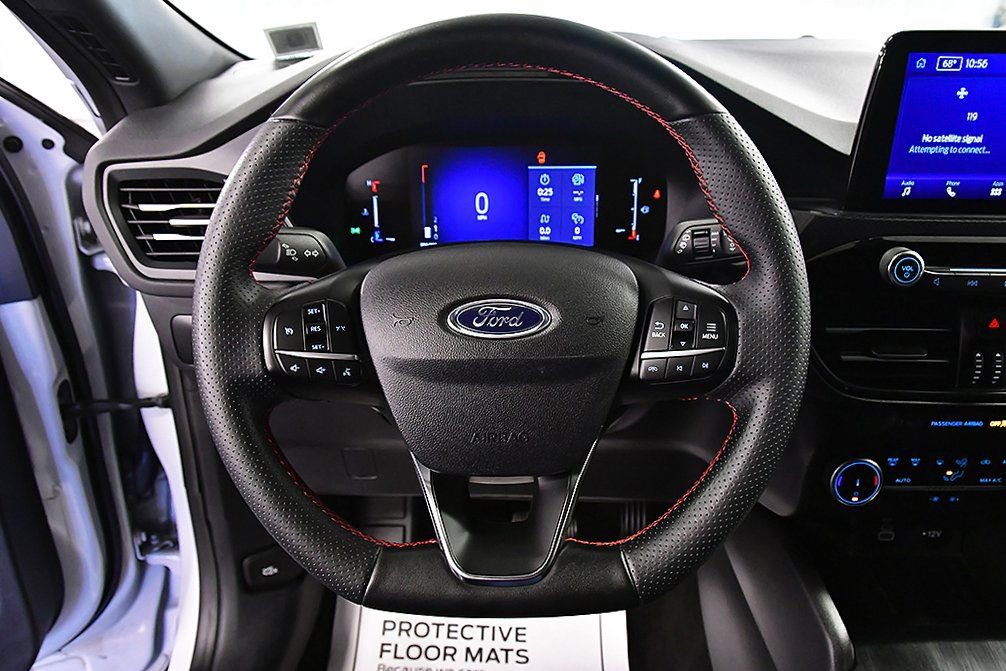 Used 2025 Ford Escape ST-Line AWD/4WD image 19