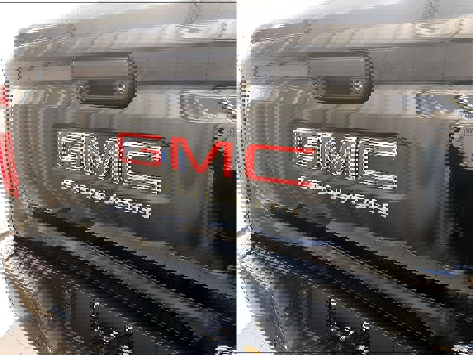 Used 2024 GMC Canyon AT4X image 28