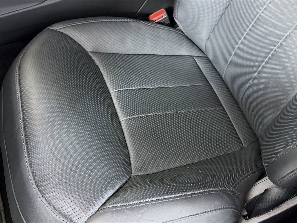 Used 2025 Land Rover Range Rover Sport SE image 22