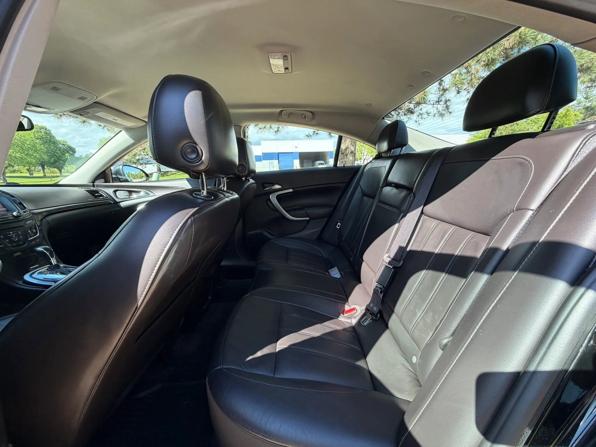 Used 2016 Buick Regal AWD image 17