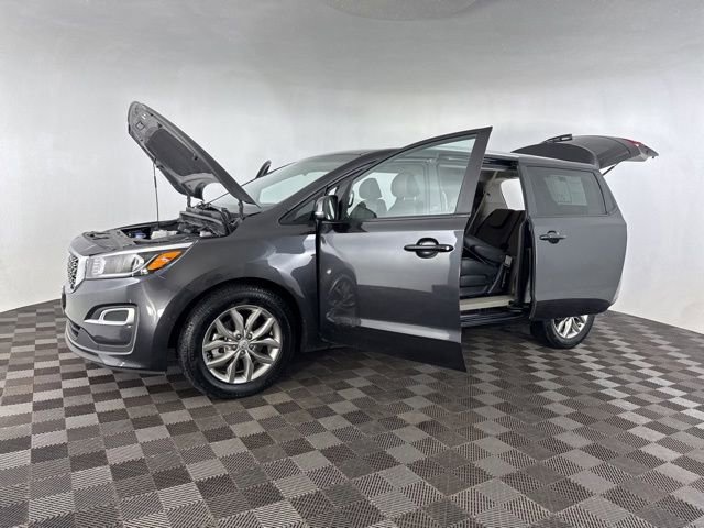 Certified 2020 Kia Sedona EX image 12