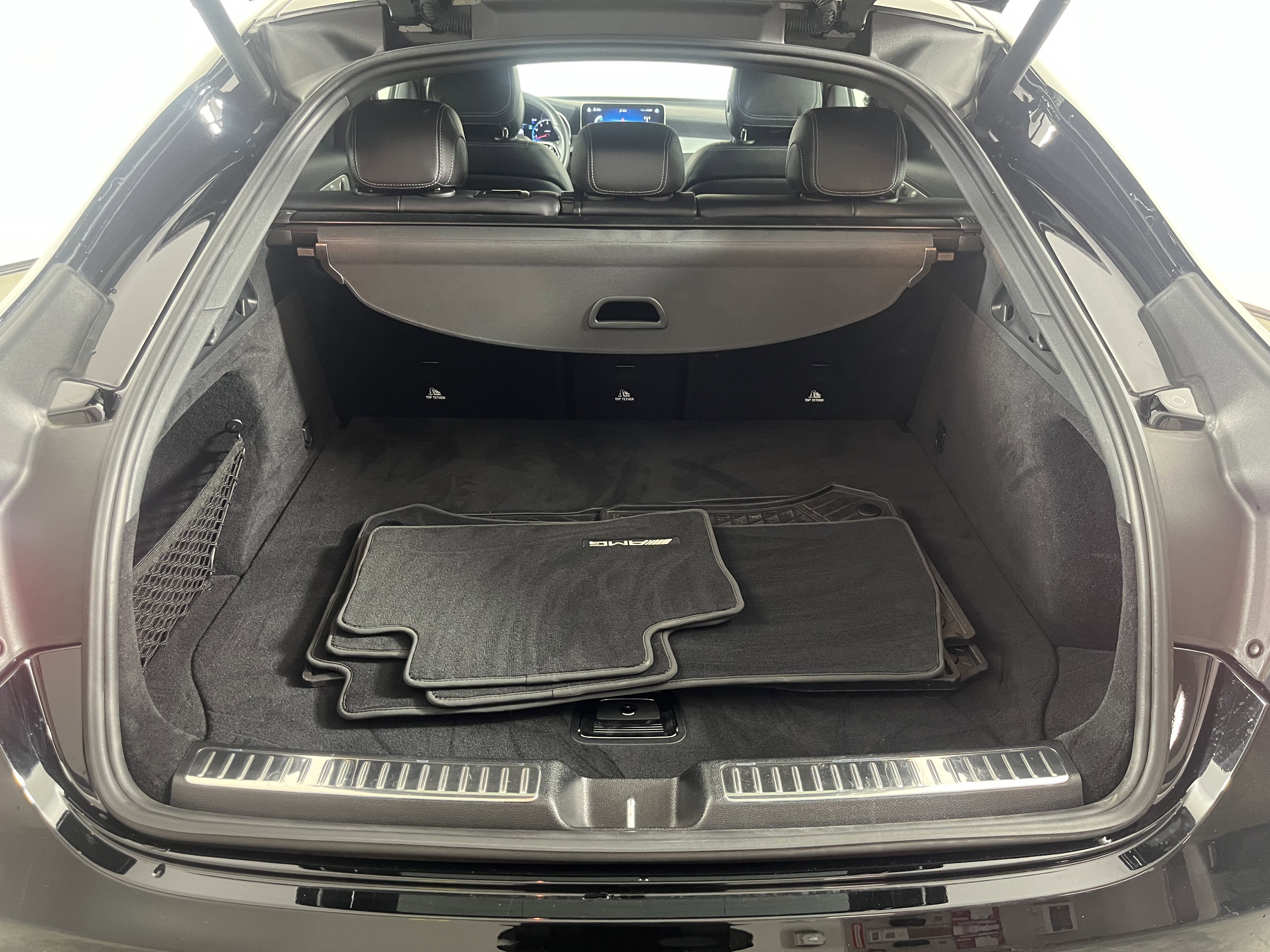 Used 2023 Mercedes-Benz GLC 300 4MATIC Coupe image 28